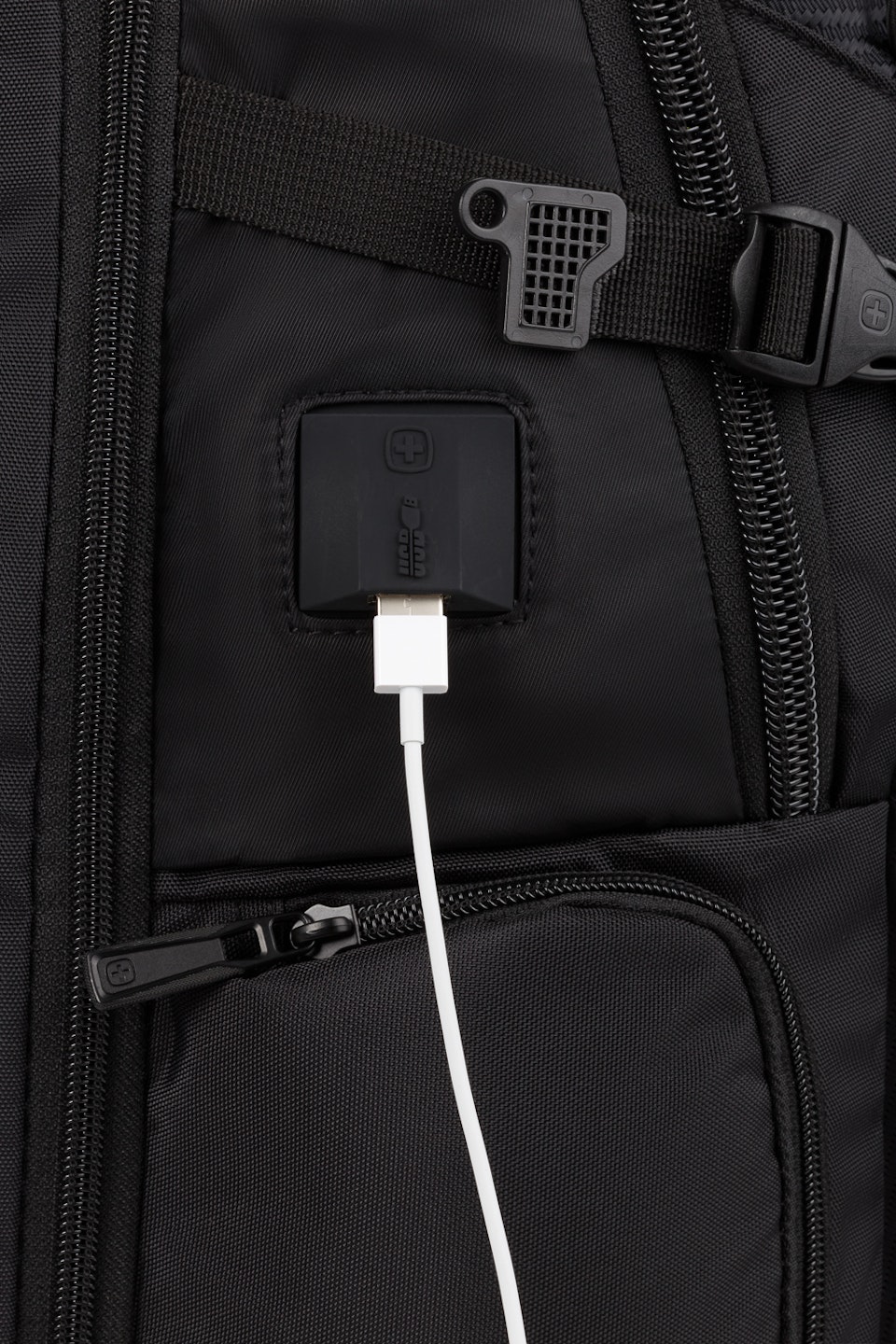 Swissgear 2750 USB Deluxe ScanSmart Laptop Backpack with LED Light Black