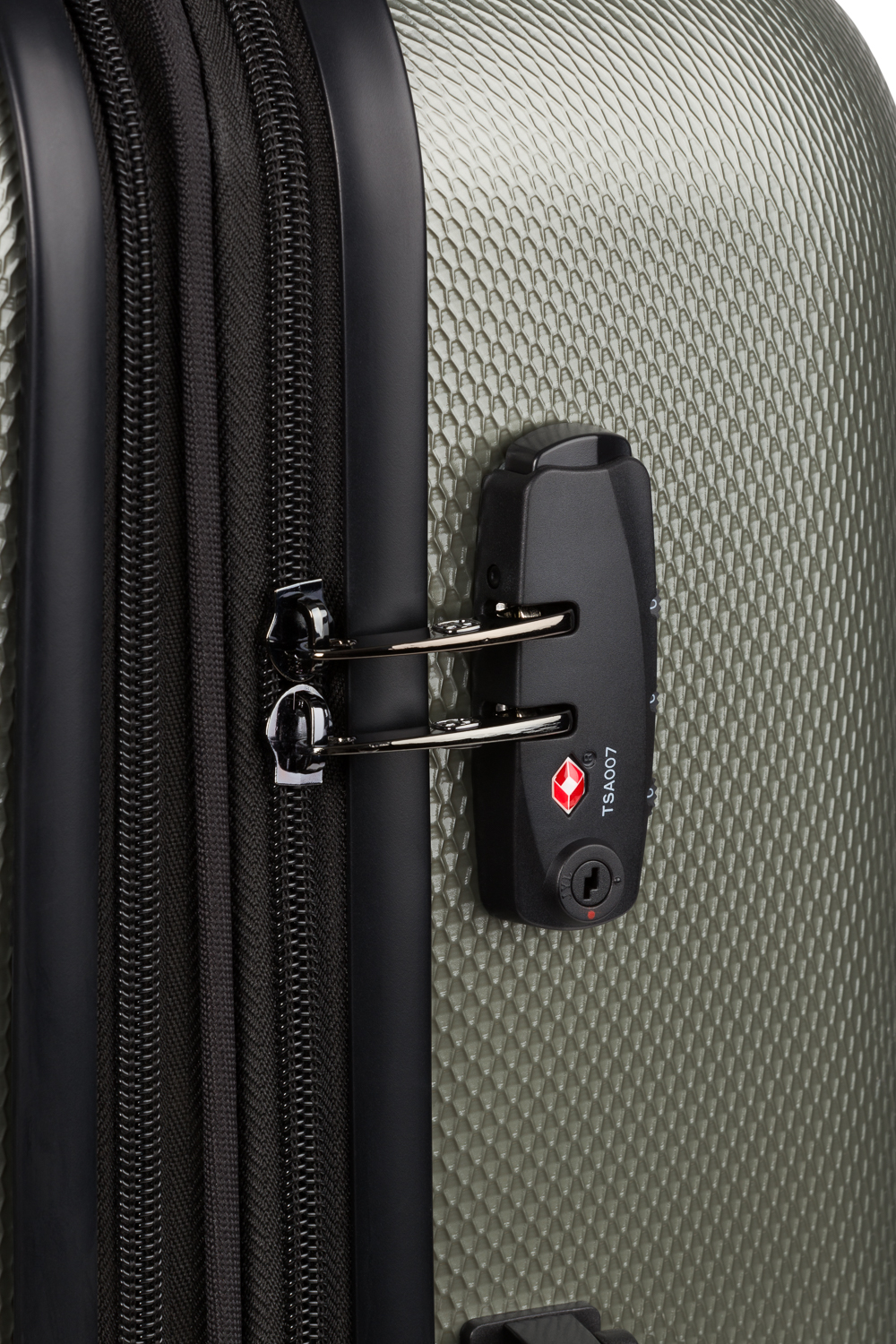 Swissgear 7272 Energie Expandable 2pc Hardside Spinner Luggage Set