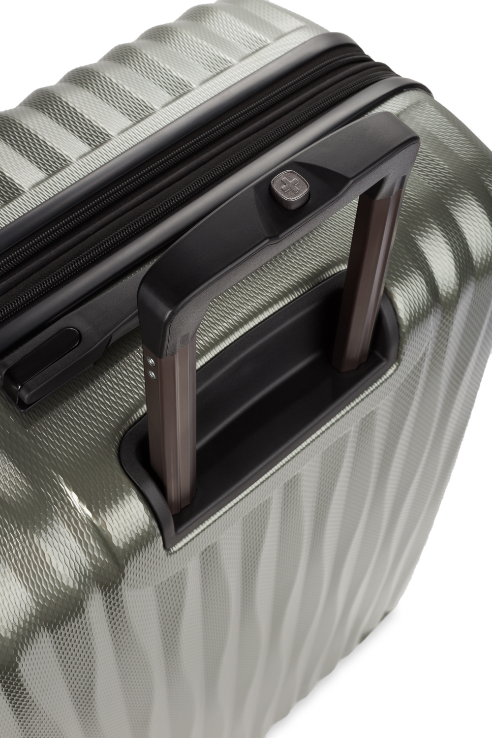 Swissgear 7272 Energie Expandable 2pc Hardside Spinner Luggage Set