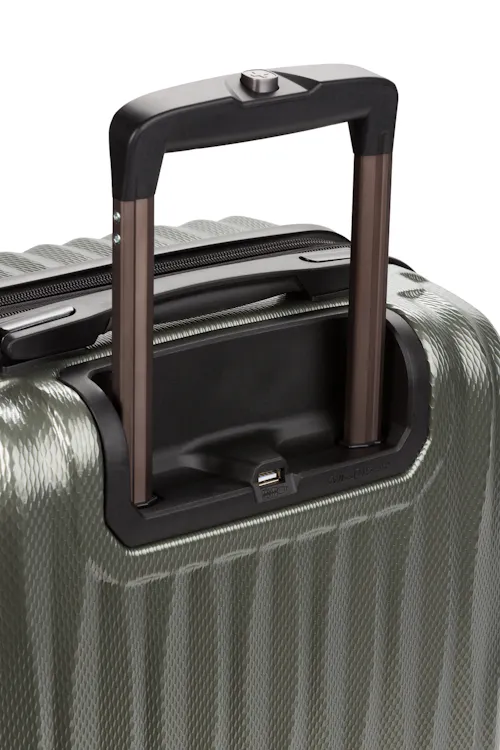 Swissgear 7272 19 USB Energie Expandable Carry On Hardside Spinner