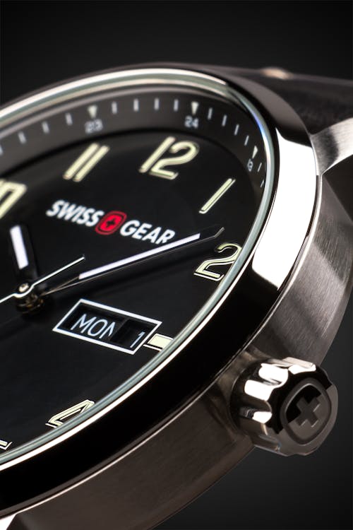 Swissgear Legacy Watch - Luminescent hand, Arabic numerals and day/date window