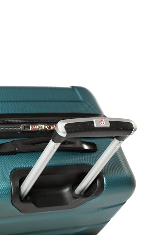 Swissgear Vaiana Collection Hardside Luggage 3 Piece Set  Handle which locks into place when extended