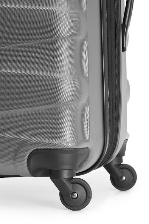 Swissgear Waddington Collection Hardside Luggage 3 Piece Set  Multi-directional liteweight spinner wheels