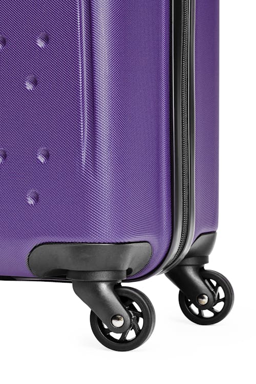 Swissgear 3D Lite Collection Hardside Luggage 3 Piece Set  Multi-directional liteweight spinner wheels