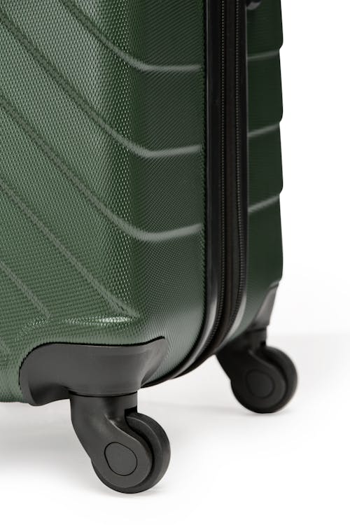 Swissgear BOLD II Collection Expandable Hardside Luggage 3 Piece Set - Forest Green