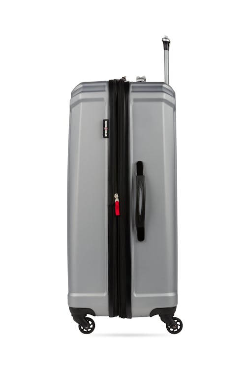 Swissgear 3750 28" Expandable Hardside Spinner Luggage split-case construction for superior organization