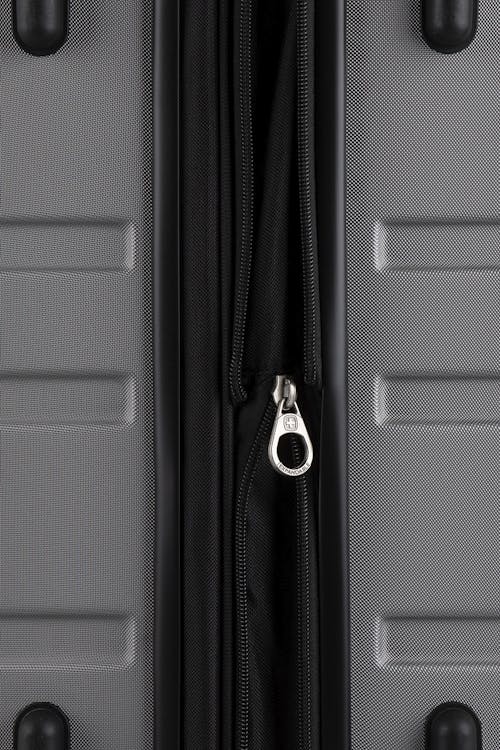 Swissgear Smooth 2 Collection 28 Expandable Hardside Luggage Grey