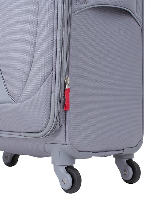 Swissgear 7208 20 Expandable Liteweight Carry On Spinner Luggage