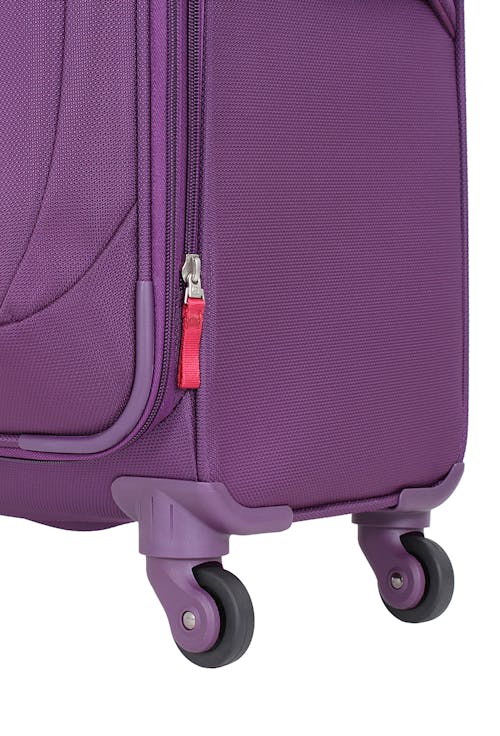 SWISSGEAR 7208  29" EXPANDABLE LITEWEIGHT SPINNER MULTI-DIRECTIONAL SPINNER LUGGAGE WHEELS 