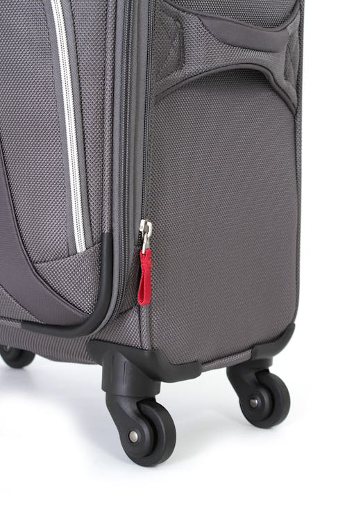 SWISSGEAR 7362 29" EXPANDABLE LITEWEIGHT SPINNER LUGGAGE 360 DEGREE SPINNER WHEELS