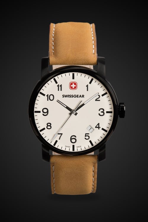 Swissgear - Montre Legacy - Noire avec cadran crème et bracelet brun clair