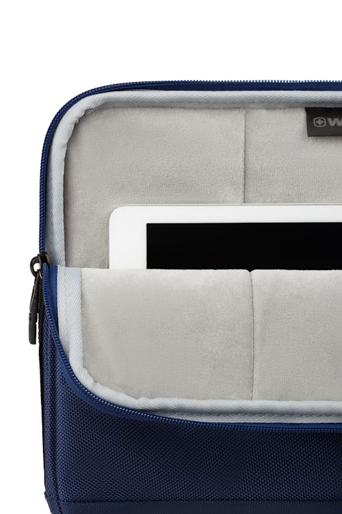 Wenger Method 13 inch Padded Laptop Sleeve - 360° interior edge is reinforced to provide added protection against accidental drops